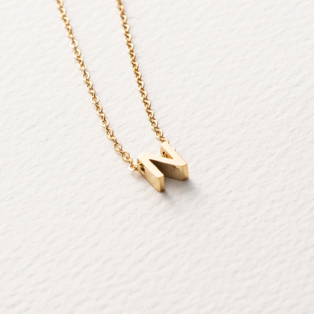 tiny initial necklace(タイニーイニシャルネックレス)