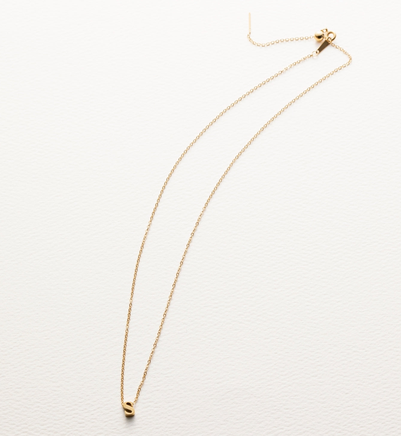 tiny initial necklace(タイニーイニシャルネックレス)