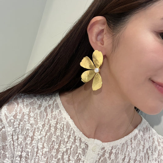 Big flower pierce(ビックフラワーピアス)